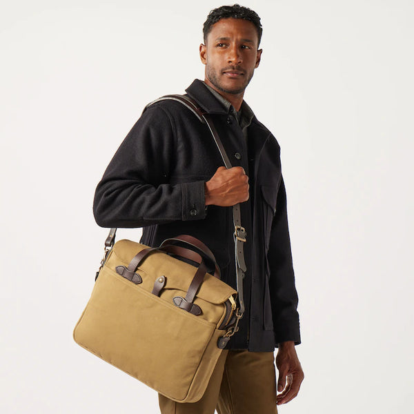11070256 Filson Original Rugged Twill Briefcase – Stars and Stripes 11070256 Filson Original Rugged Twill Briefcase – Stars and Stripes