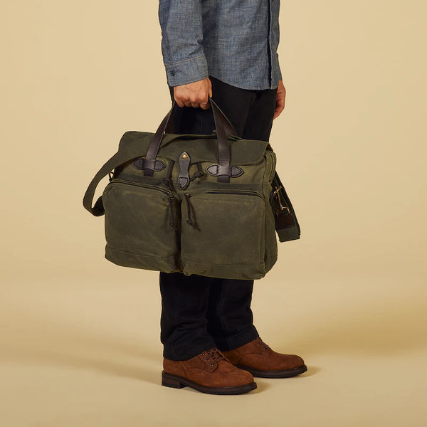 20231633 Filson 24 Hour Tin Briefcase – Stars and Stripes