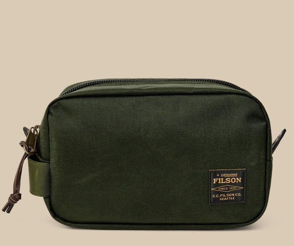 F2020300193 Filson Dryden Travel Pack